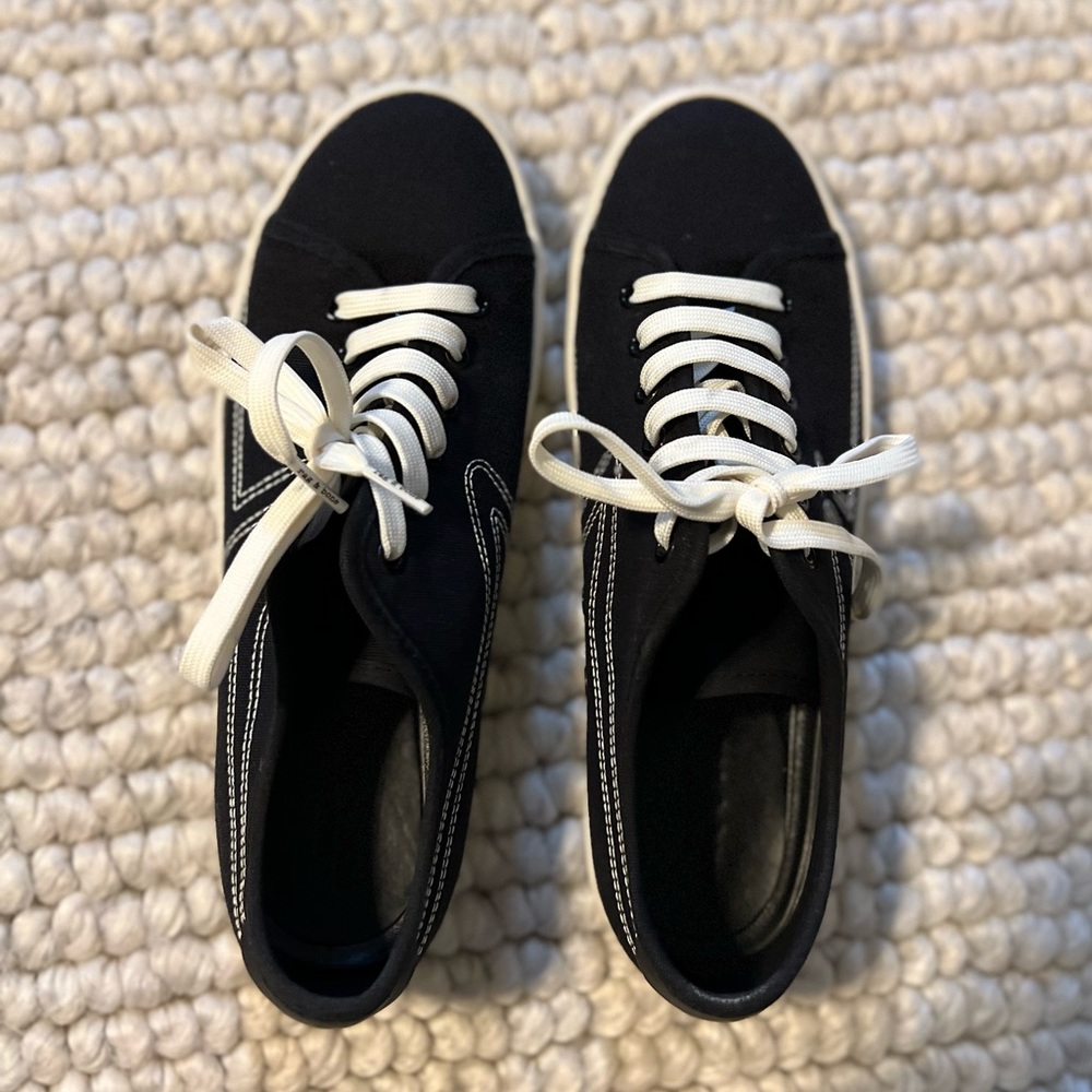 RAG & BONE
Canvas Sneakers